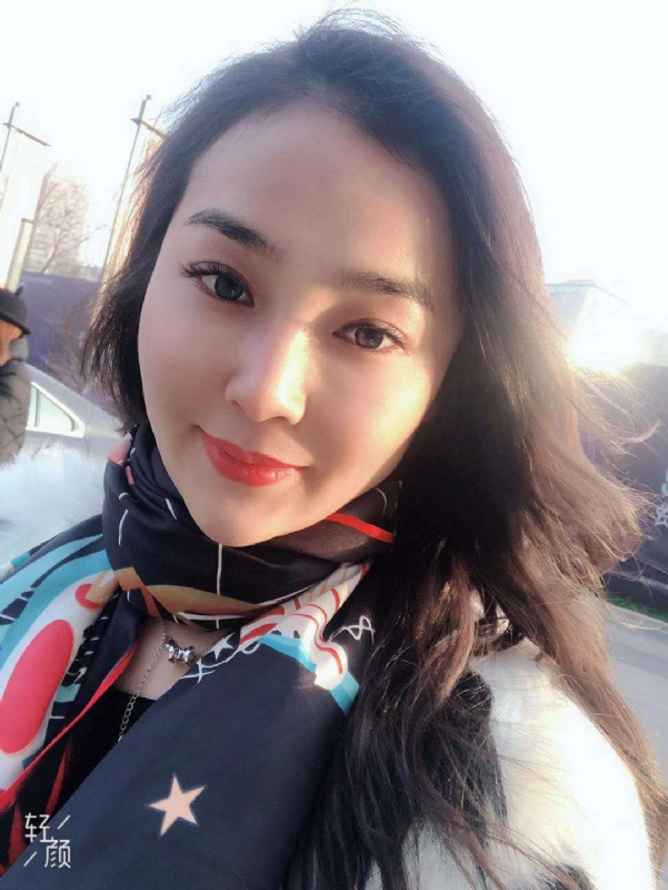相拥未来的第一张照片--西安王婆说媒