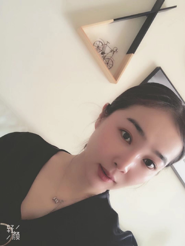 相拥未来的第三张照片--西安王婆说媒