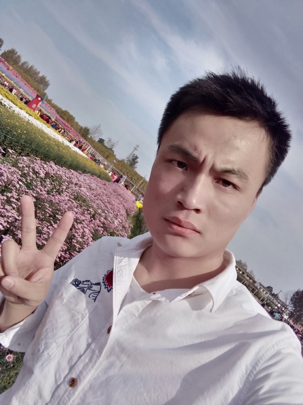 心碎无痕的第二张照片--西安王婆说媒