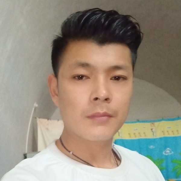 啊锋的第一张照片--西安王婆说媒