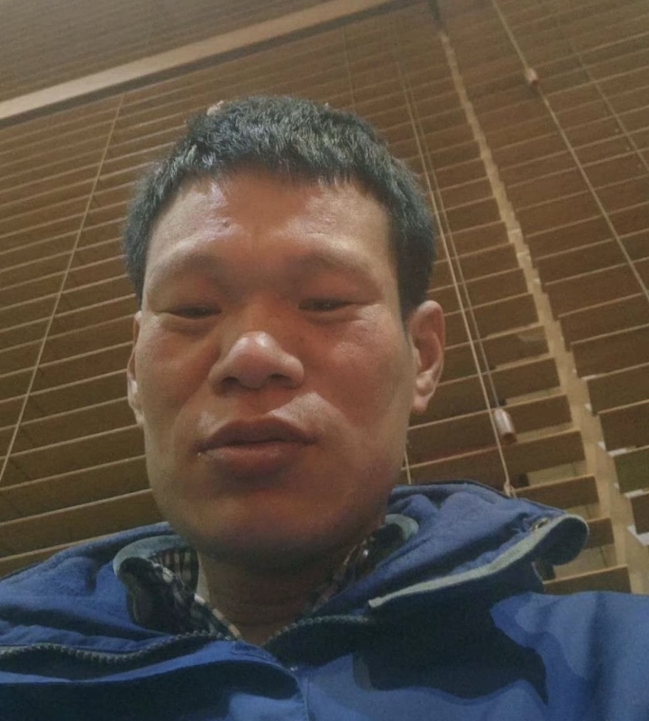 爱你在心口难开的第一张照片--西安王婆说媒